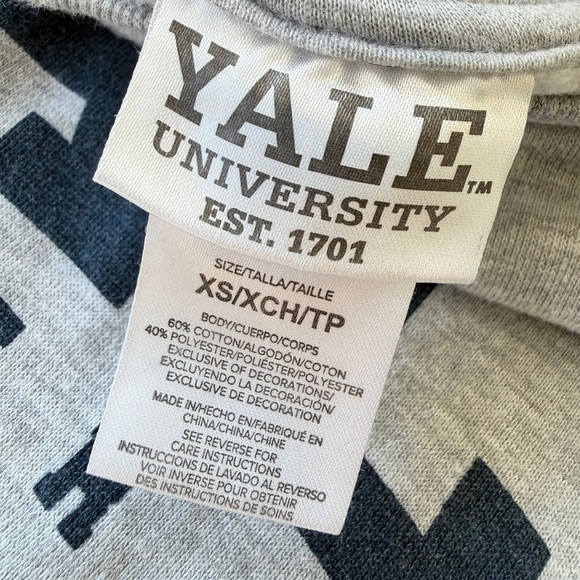 YALE University Auth.Sweatshirt Bulldog Football Collegiate Sz XS Oversized Fan - Picture 6 of 14